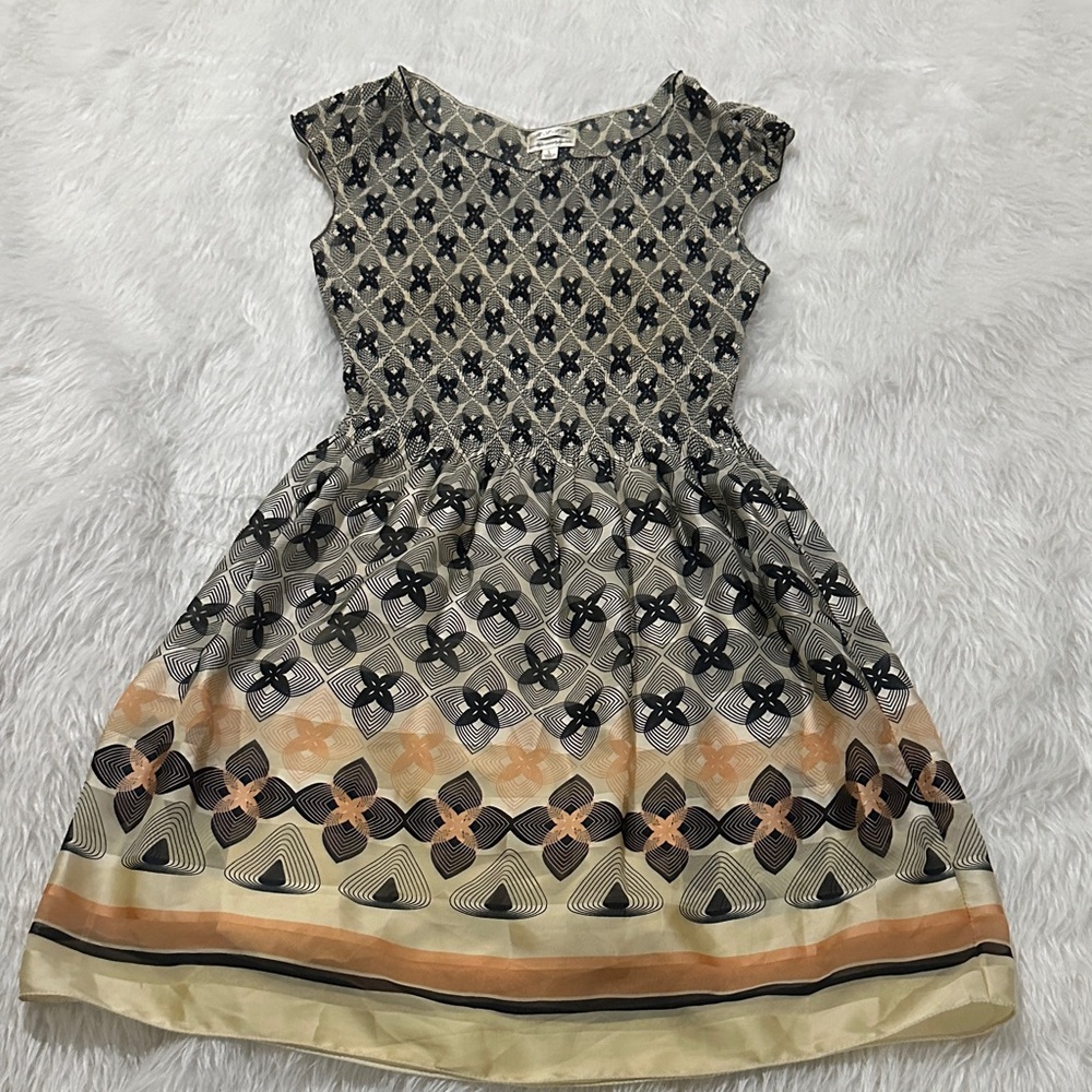 Elegant Black and Tan Midi Dress